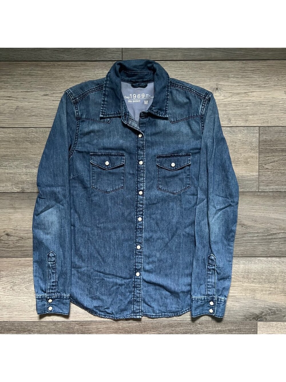 Gap Women's M Western Denim Pearl Snap Long Sleeve Shirt Blue